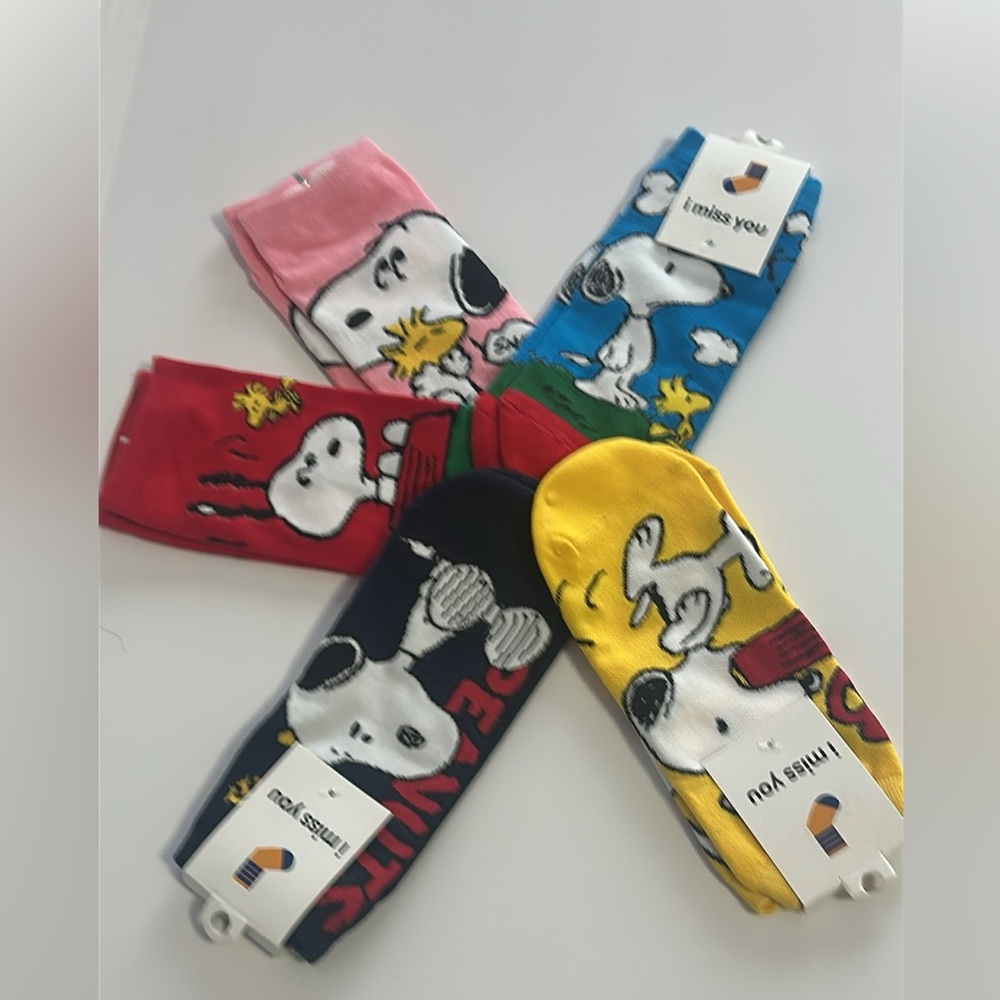 Snoopy Character Socks - Picture 5 of 5